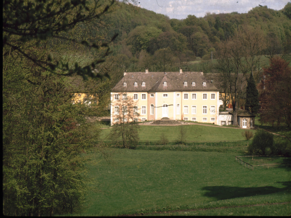 rheder schloss hinten medien 81